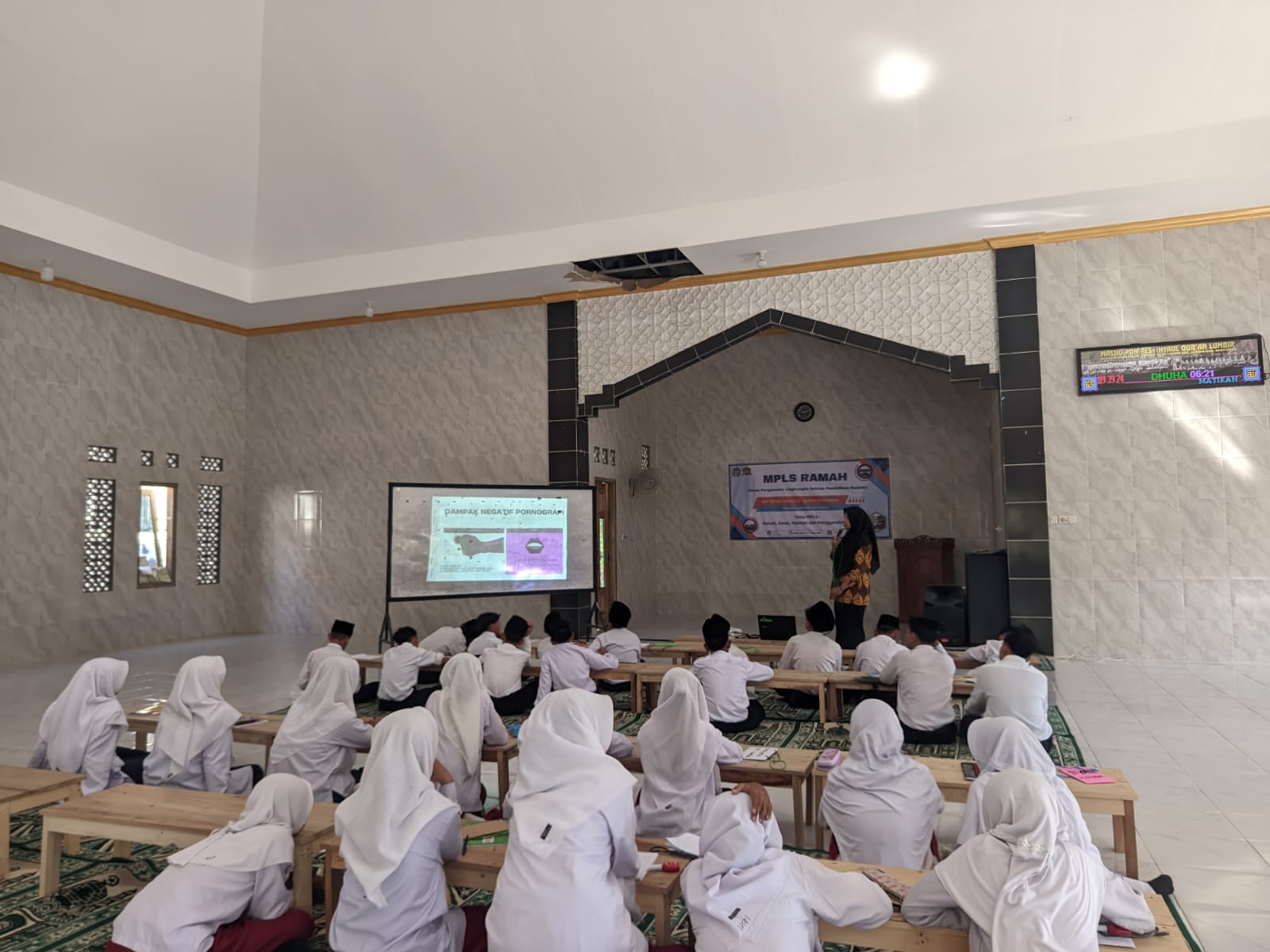Kegiatan Masa Pengenalan Lingkungan Sekolah (MPLS)